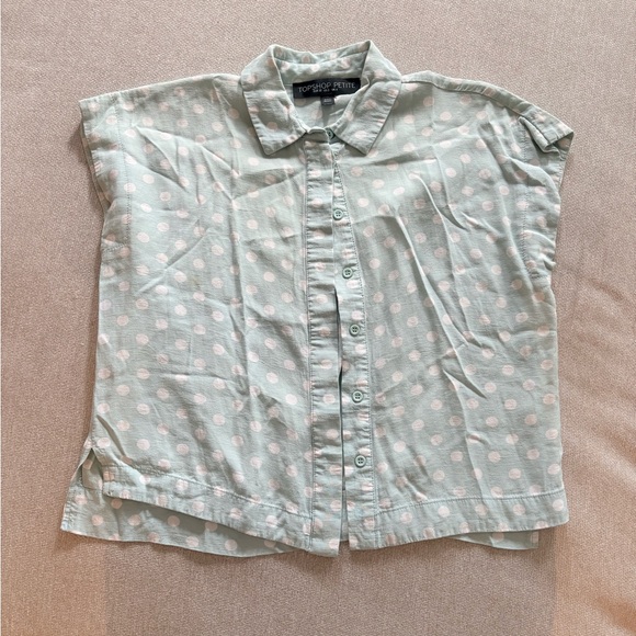 Polka-dot Top - Picture 2 of 3